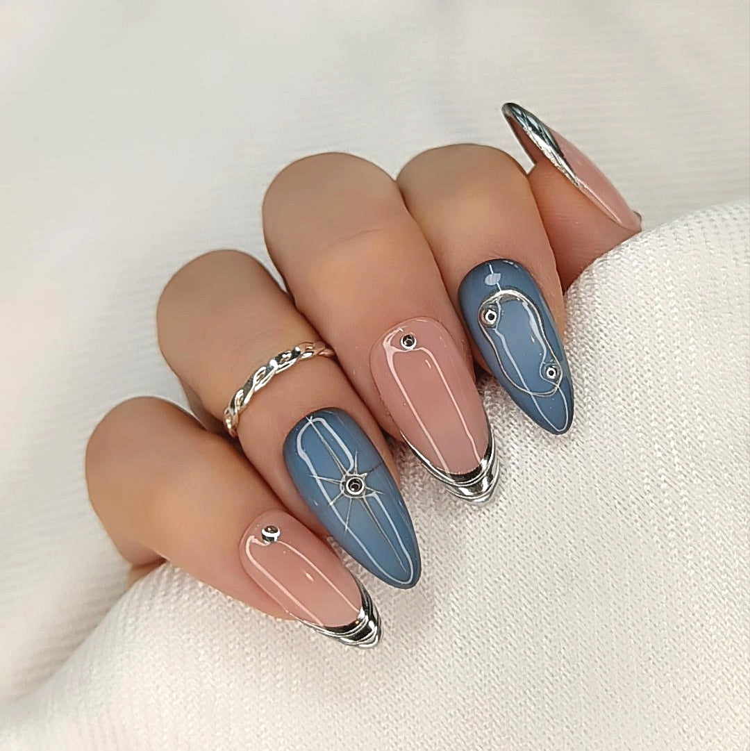 Nails art