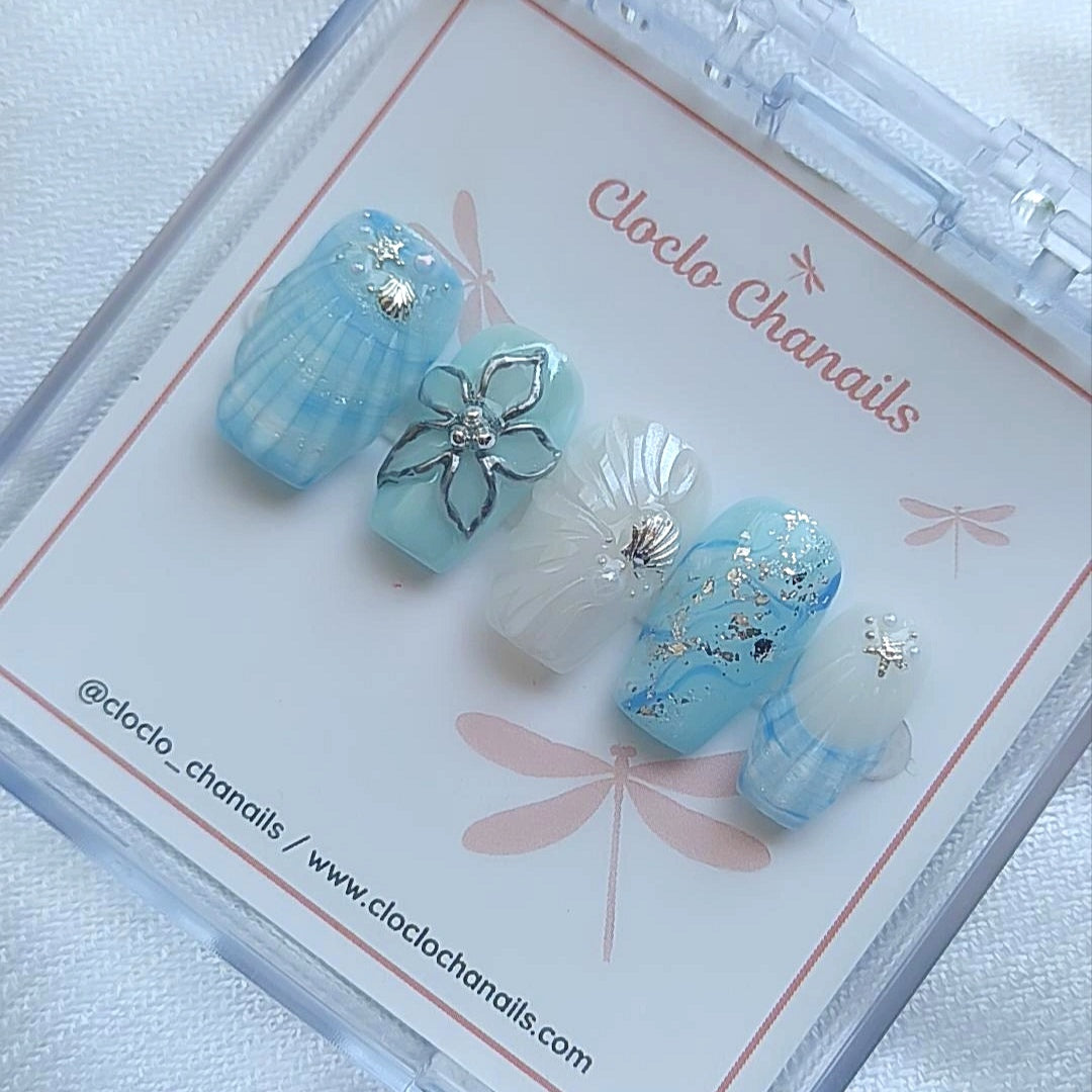 Aqua Bloom